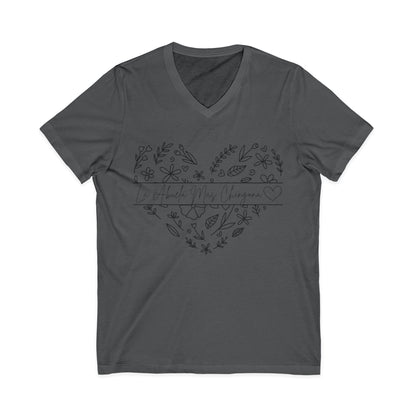 La Abuela Mas Chingona- V-Neck Tee