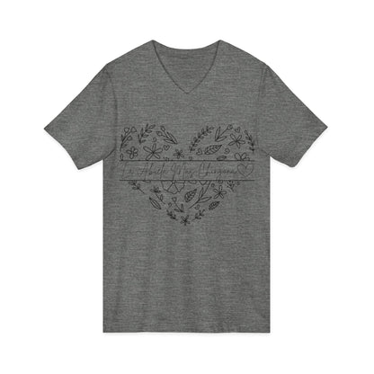 La Abuela Mas Chingona- V-Neck Tee
