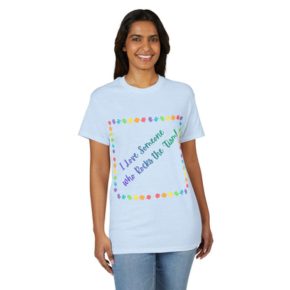 "I Love Someone Who Rocks the 'Tism" Tee – Autism Awareness Gift for Parents & Caregivers | S–5XL - Geo Rocks The 'Tism