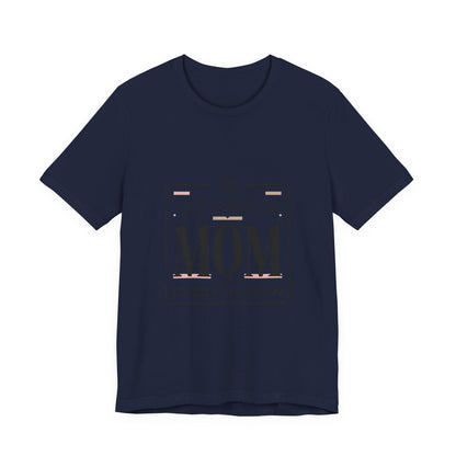 "Main Character Mom" Minimalist T-Shirt - Streetwear Mom Tee | Bella Canvas | 5 Colors, XS–4XL - Geo Rocks The 'Tism